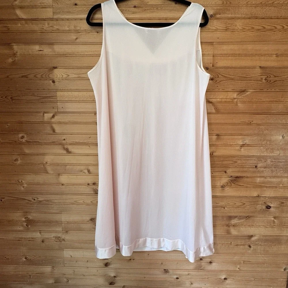 VTG 80s Vanity Fair Nightgown Pale Pink XL Satin Sheath Feminine Grandma Cottage